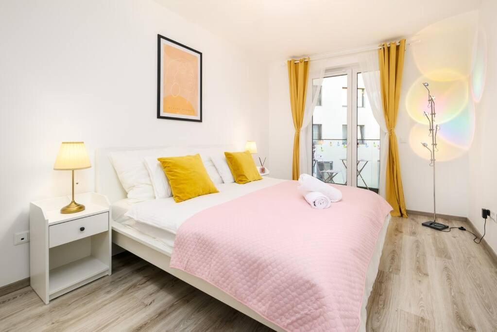B104 - Liberty Bridge Lovely Home With Free Parking บูดาเปสต์ ภายนอก รูปภาพ
