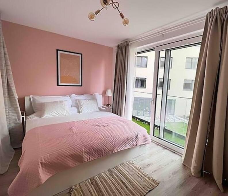B104 - Liberty Bridge Lovely Home With Free Parking บูดาเปสต์ ภายนอก รูปภาพ