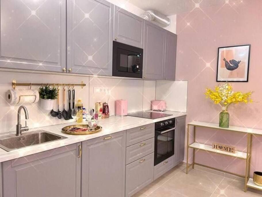 B104 - Liberty Bridge Lovely Home With Free Parking บูดาเปสต์ ภายนอก รูปภาพ